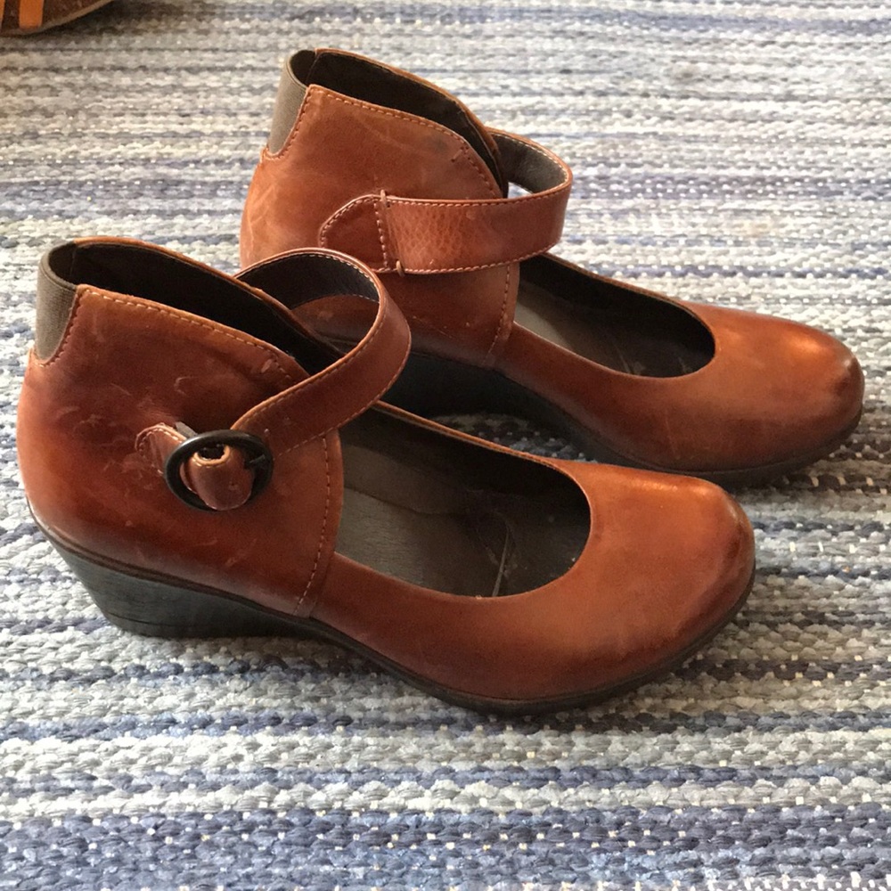 Dansko MaryJane Heels size 39